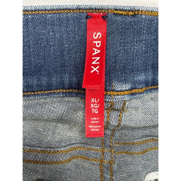 Spanx Women's Pull On Flare Leg Blue Stretch Denim Jeans - Size XL (34x31) - Picture 3 of 4